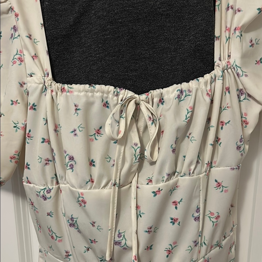 Moonsea Floral Cream Midi Dress sz S - Picture 8 of 8